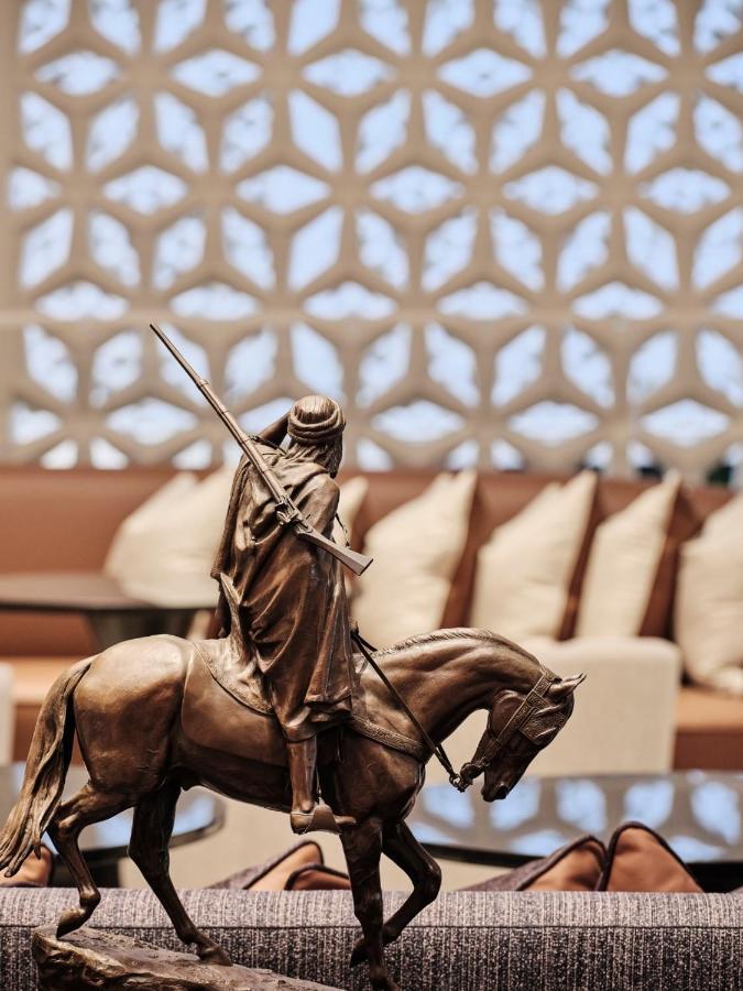 Grand Hyatt Kuwait Hotel Kuwait City Luaran gambar Statue of Ibn Battuta at the Ibn Battuta Mall, Dubai