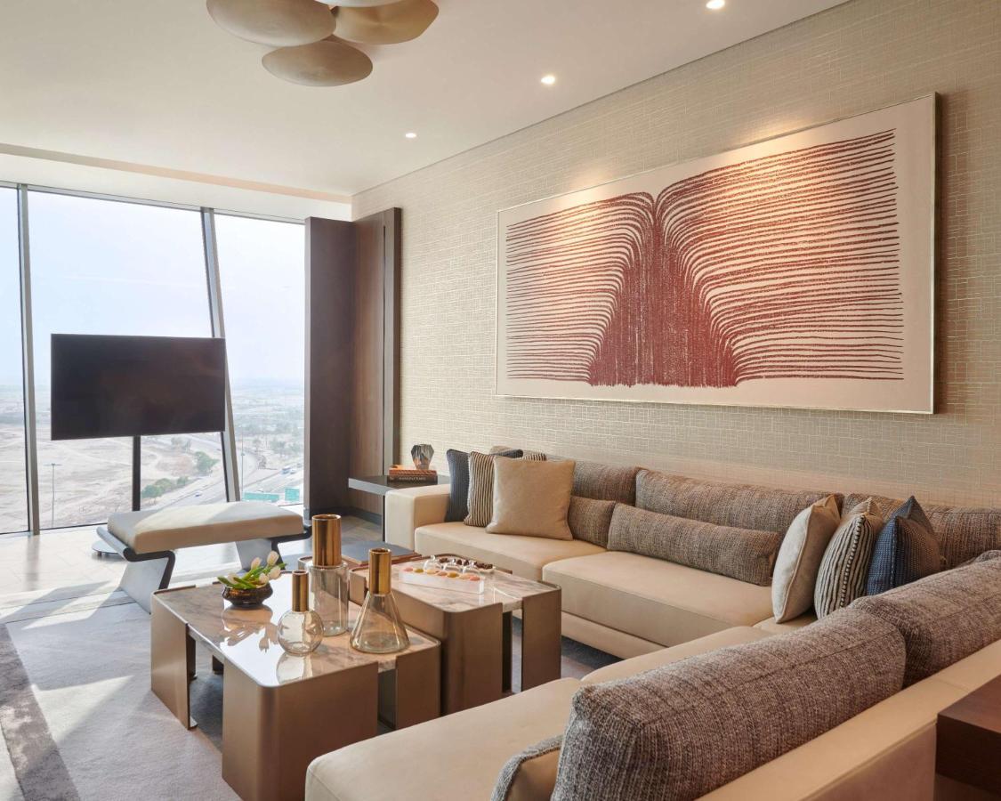 Grand Hyatt Kuwait Hotel Kuwait City Luaran gambar A living room at the Ritz-Carlton, DIFC