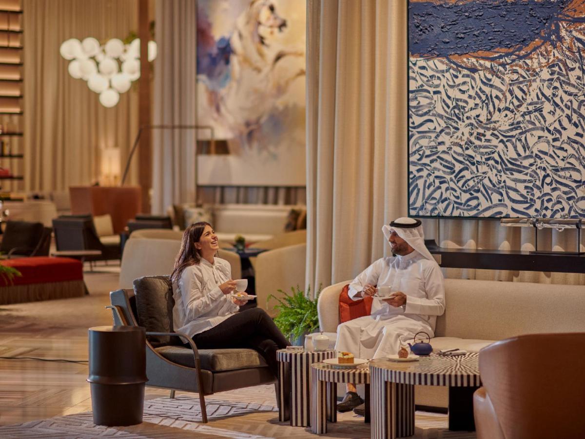 Grand Hyatt Kuwait Hotel Kuwait City Luaran gambar The lounge at the airport