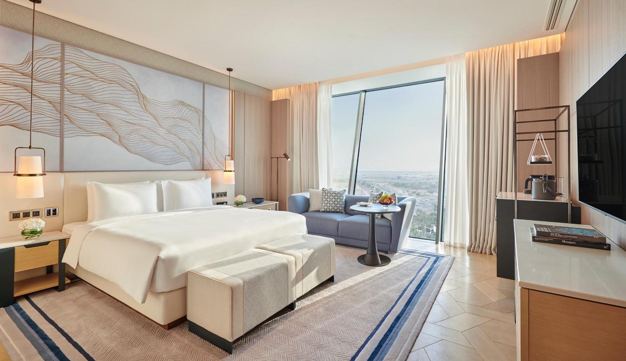 Grand Hyatt Kuwait Hotel Kuwait City Luaran gambar A bedroom at the hotel